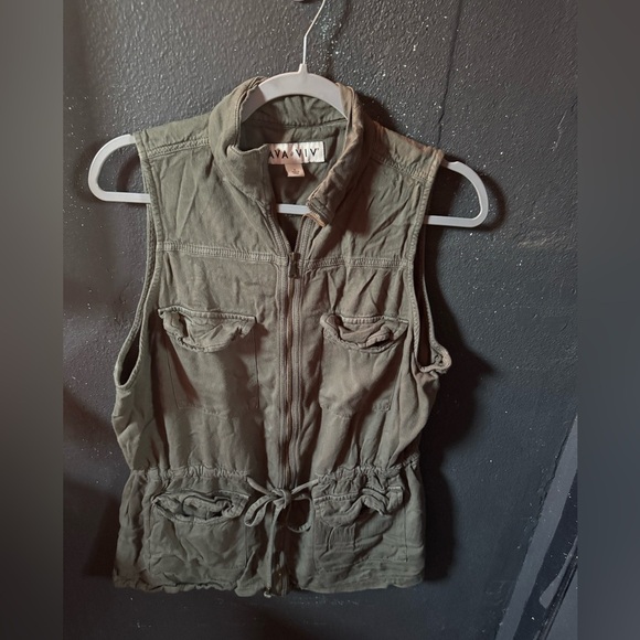 Women’s Ava & Viv Dark Green Utility Vest - Picture 1 of 3